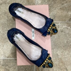 Stunning Leather Miu Miu flats size 39